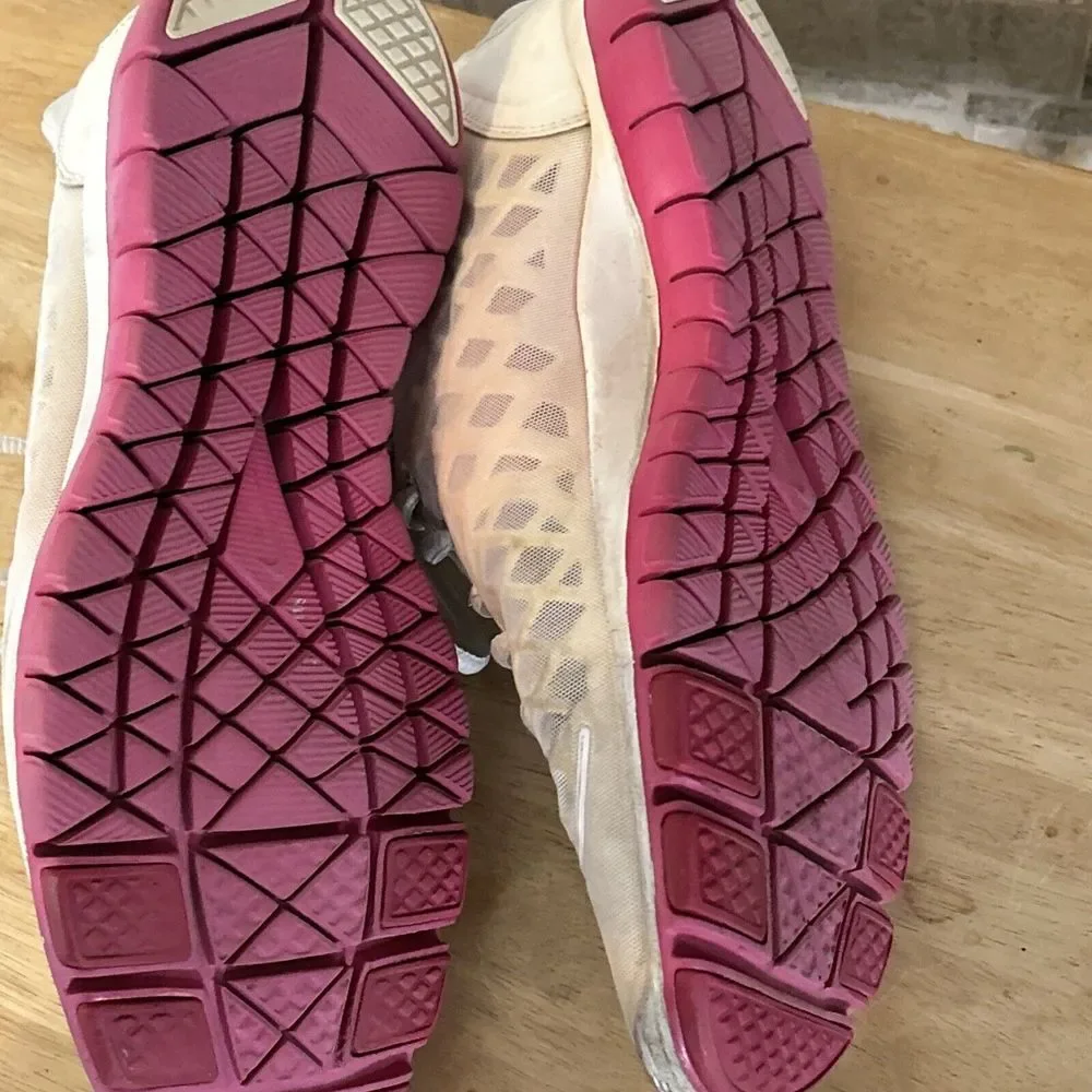 Nike Womens Free TR Fit 429785-101 White Pink Running Shoes Sneakers Sz 9.5M‎
